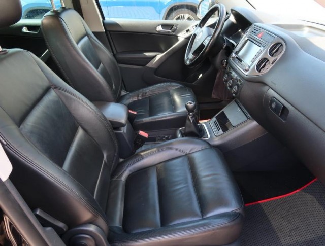 Volkswagen Tiguan  2.0 TDI 