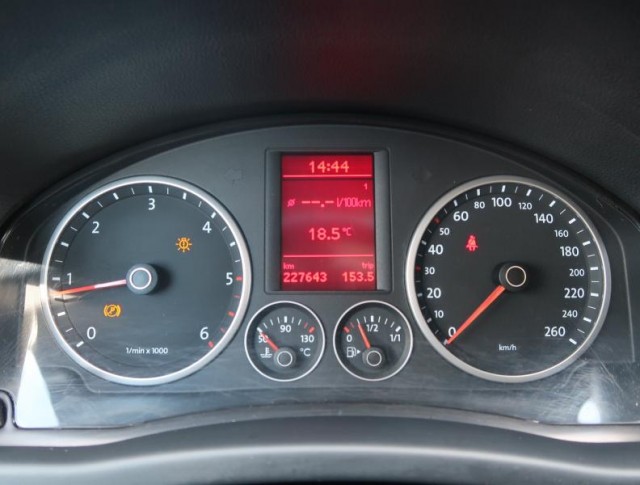 Volkswagen Tiguan  2.0 TDI 