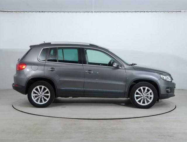 Volkswagen Tiguan  2.0 TDI 
