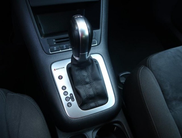 Volkswagen Tiguan  2.0 TDI 