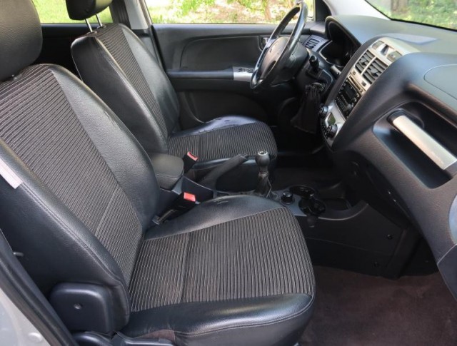 Kia Sportage  2.0 16V 