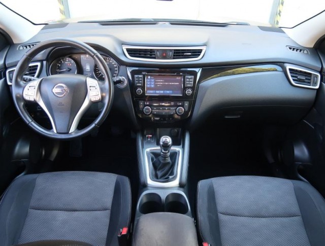 Nissan Qashqai  1.2 DIG-T 