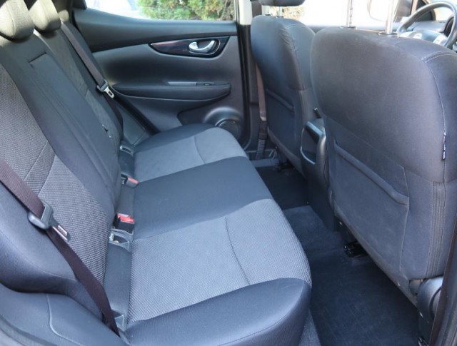 Nissan Qashqai  1.2 DIG-T 