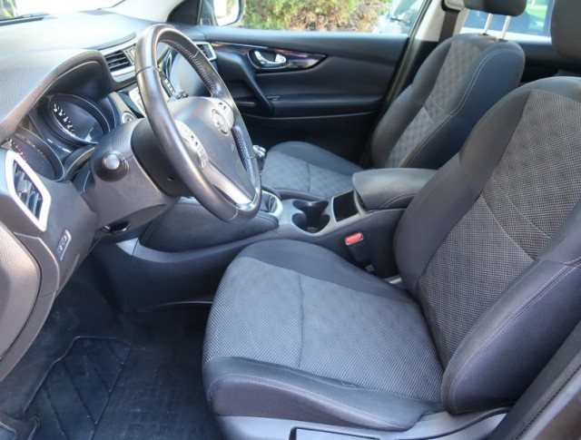 Nissan Qashqai  1.2 DIG-T 