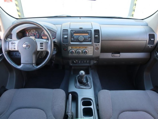 Nissan Navara  2.5 DCi 