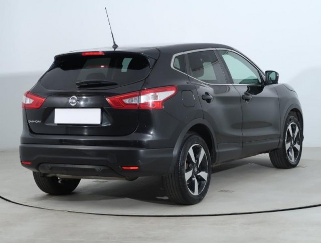 Nissan Qashqai  1.2 DIG-T 