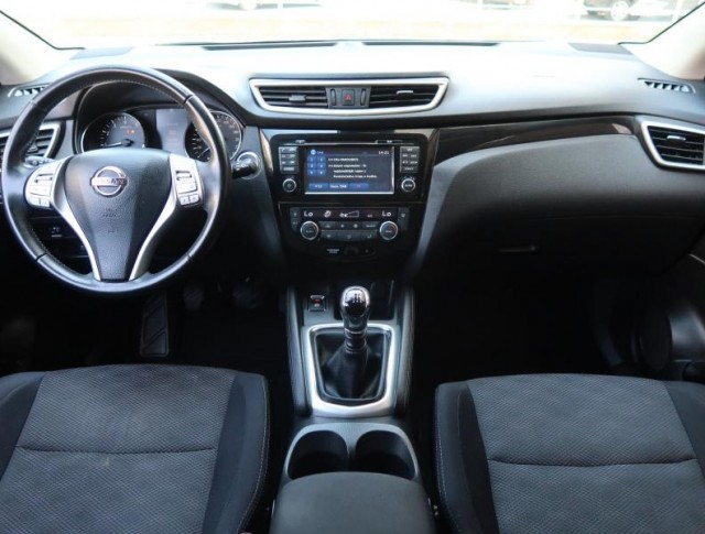 Nissan Qashqai  1.2 DIG-T 