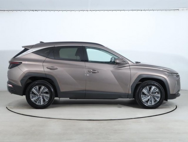 Hyundai Tucson  1.6 T-GDI HEV 