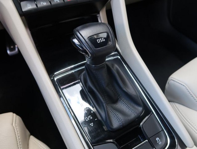 Škoda Karoq  1.5 TSI Style Plus