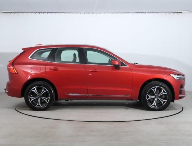 Volvo XC60  T6 Recharge 