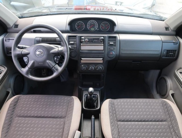 Nissan X-Trail  2.2 dCi 