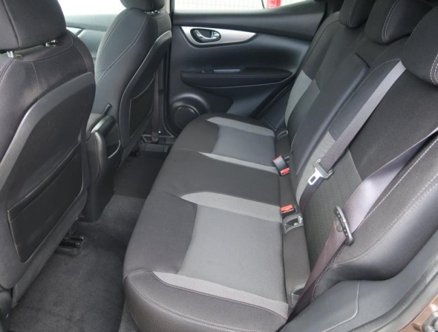 Nissan Qashqai  1.2 DIG-T N-Connecta