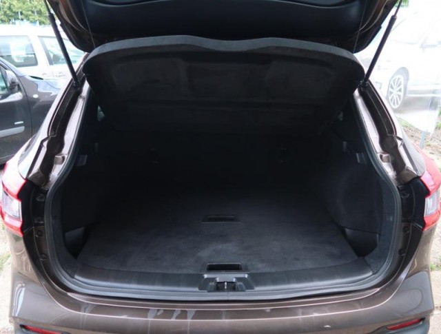Nissan Qashqai  1.2 DIG-T N-Connecta