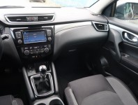 Nissan Qashqai  1.2 DIG-T N-Connecta