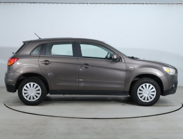 Mitsubishi ASX  1.6 MIVEC 