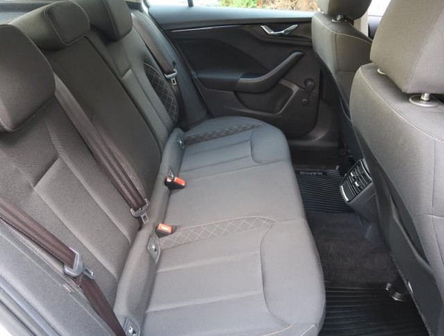 Škoda Kamiq  1.0 TSI Ambition