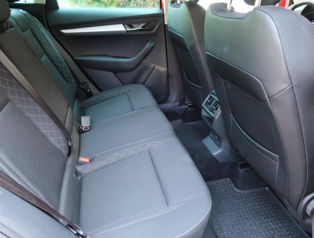 Škoda Karoq  1.5 TSI 