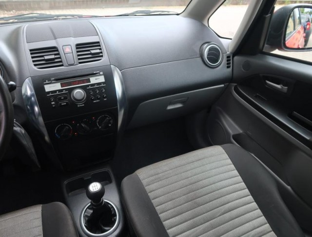 Suzuki SX4  1.5 VVT 