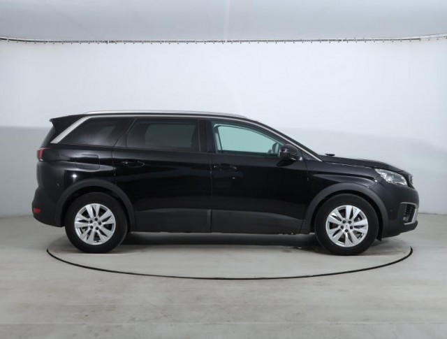 Peugeot 5008  PureTech 130 