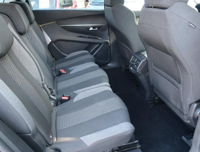 Peugeot 5008  PureTech 130 