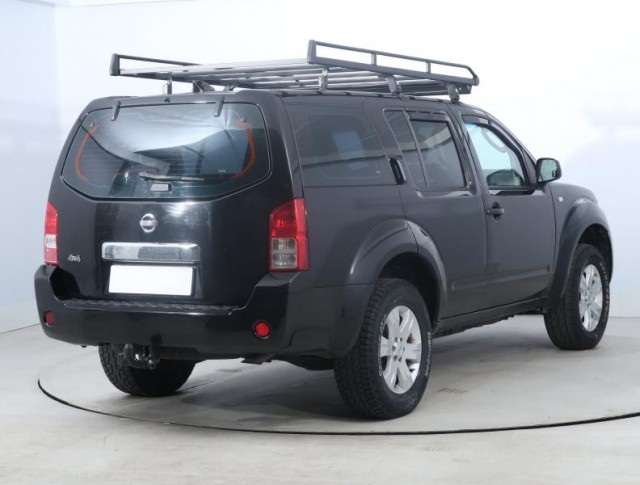 Nissan Pathfinder  2.5 dCi 