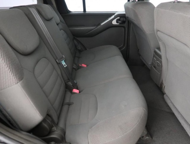 Nissan Pathfinder  2.5 dCi 