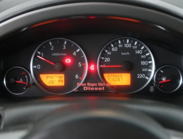 Nissan Pathfinder  2.5 dCi 