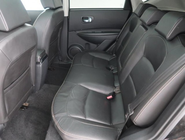Nissan Qashqai  2.0 