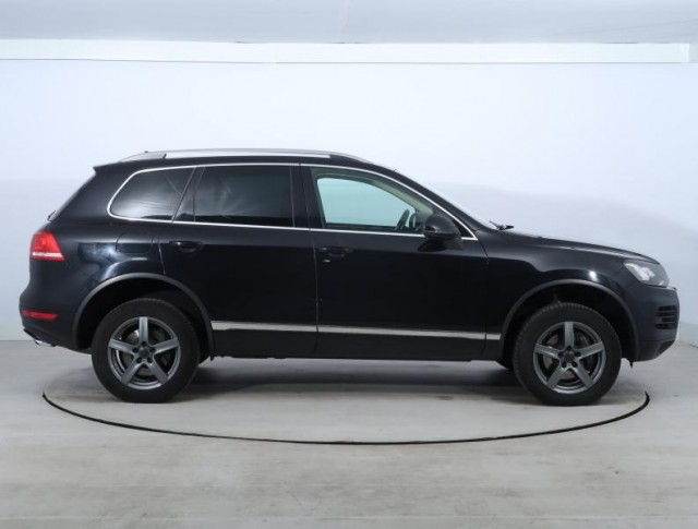 Volkswagen Touareg  3.0 TDI 