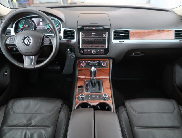 Volkswagen Touareg  3.0 TDI 