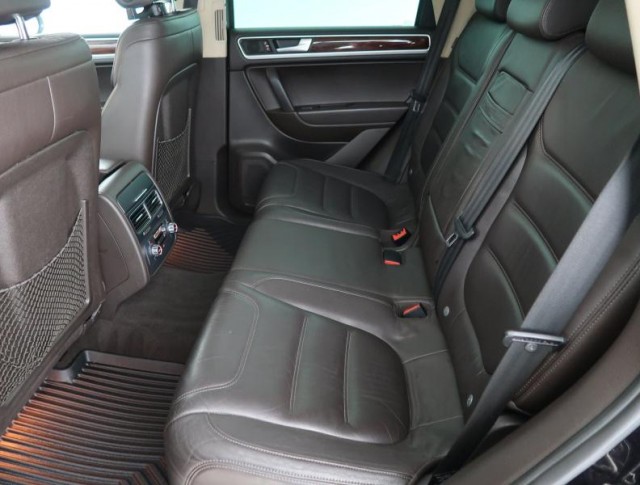 Volkswagen Touareg  3.0 TDI 