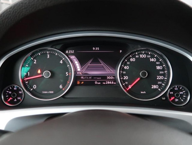 Volkswagen Touareg  3.0 TDI 