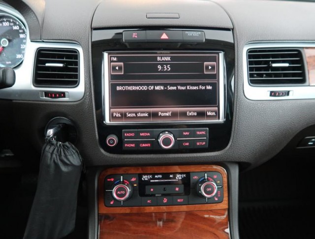 Volkswagen Touareg  3.0 TDI 