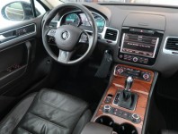 Volkswagen Touareg  3.0 TDI 