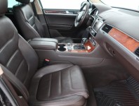 Volkswagen Touareg  3.0 TDI 