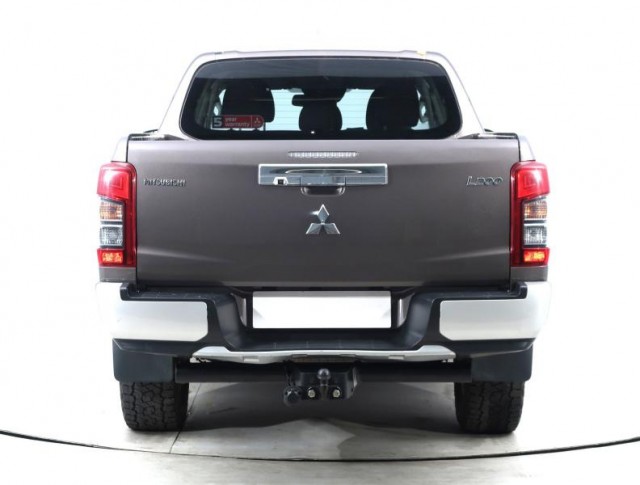 Mitsubishi L200  2.2 DI-D 