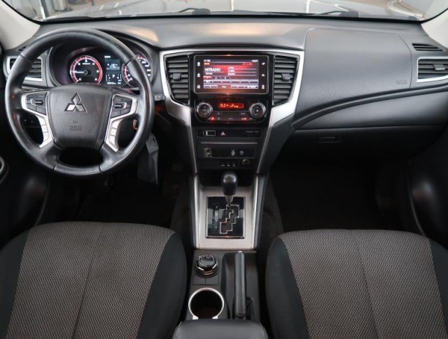 Mitsubishi L200  2.2 DI-D 