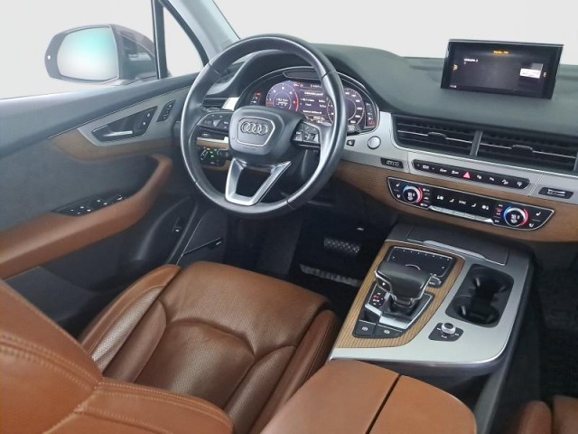 Audi Q7  3.0 TDI 