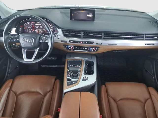 Audi Q7  3.0 TDI 