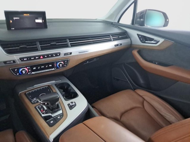 Audi Q7  3.0 TDI 