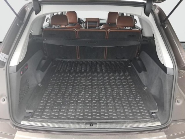 Audi Q7  3.0 TDI 