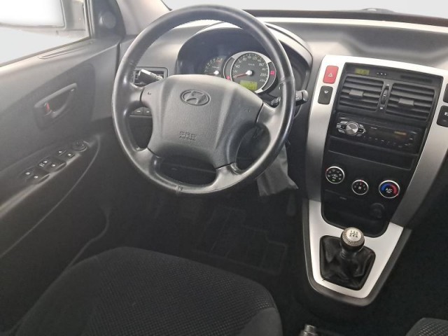 Hyundai Tucson  2.0 i 