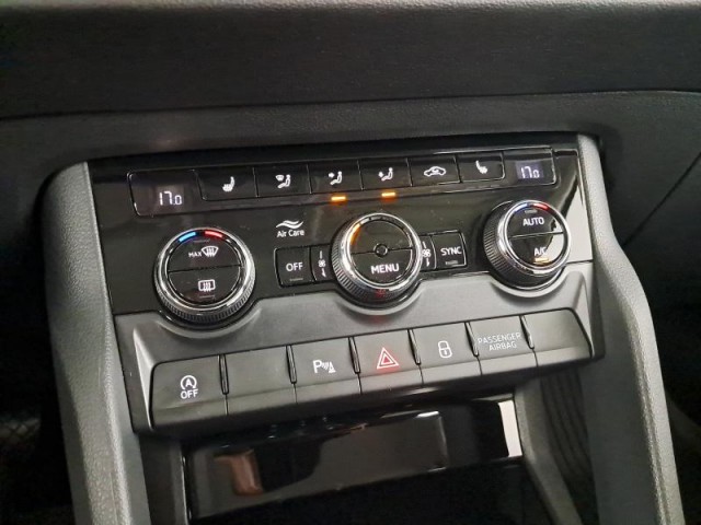 Škoda Karoq  1.5 TSI Ambition