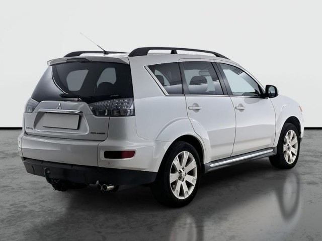 Mitsubishi Outlander  2.2 DI-D 