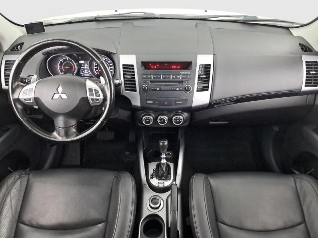 Mitsubishi Outlander  2.2 DI-D 