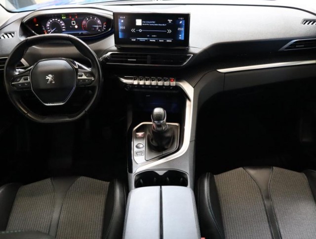 Peugeot 3008  1.2 PureTech 