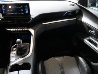 Peugeot 3008  1.2 PureTech 