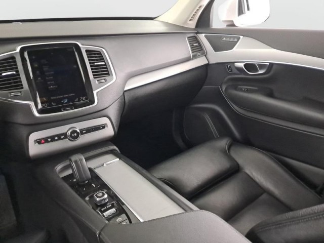 Volvo XC90  B5 AWD 