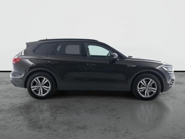 Volkswagen Touareg  3.0 TDI 