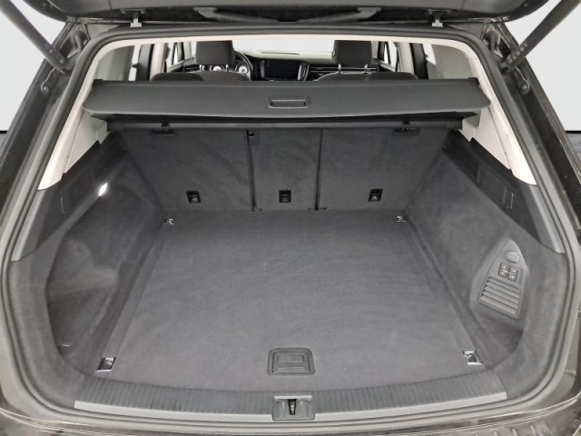 Volkswagen Touareg  3.0 TDI 